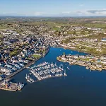 Four Winds,kinsale Town,exquisite Homes,sleeps 26 *