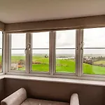 Four Winds,kinsale Town,exquisite Homes,sleeps 26 Ferienhaus *