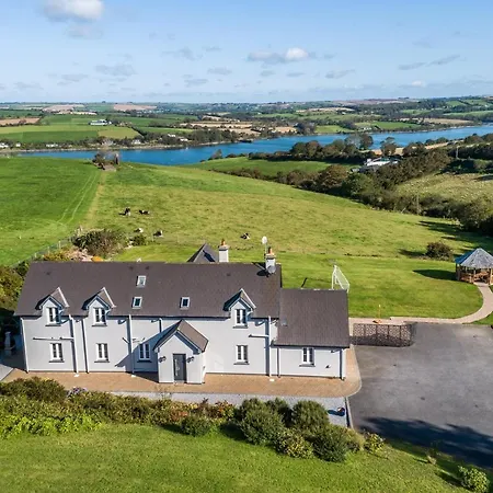 Four Winds,kinsale Town,exquisite Homes,sleeps 26 Holiday home Kinsale
