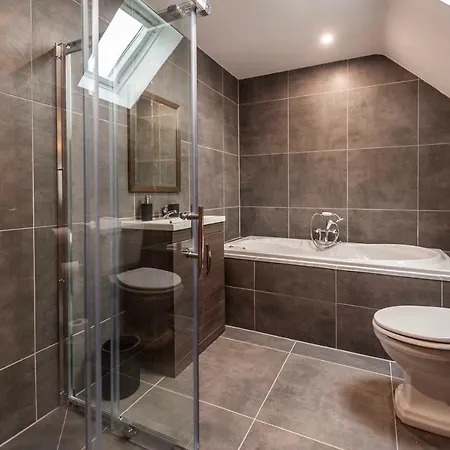 Four Winds,kinsale Town,exquisite Homes,sleeps 26 Holiday home