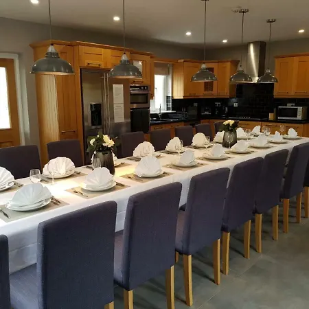 Four Winds,kinsale Town,exquisite Homes,sleeps 26