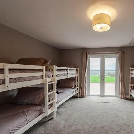 Feriehus Four Winds,kinsale Town,exquisite Homes,sleeps 26 *