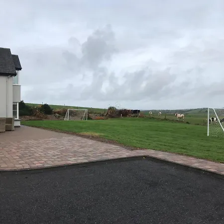 Four Winds,kinsale Town,exquisite Homes,sleeps 26 キンセール