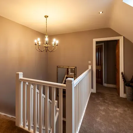 Four Winds,kinsale Town,exquisite Homes,sleeps 26 *