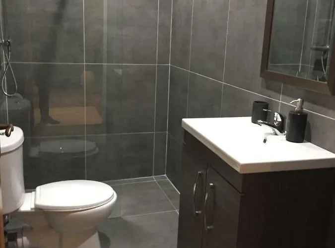 Four Winds,kinsale Town,exquisite Homes,sleeps 26 *