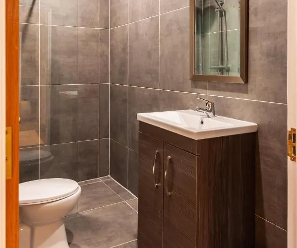 Four Winds,kinsale Town,exquisite Homes,sleeps 26 Ferienhaus